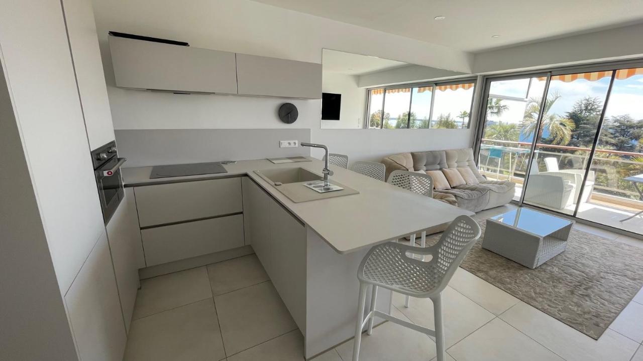 Appartement 2 Chambres Vue Mer Panoramique, Proche Croisette Cannes Vallauris Exteriör bild