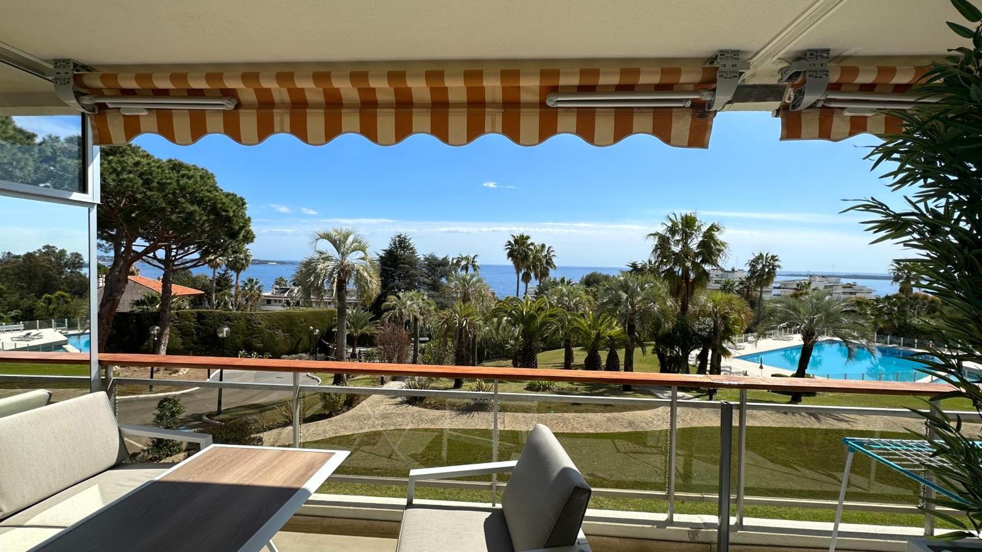 Appartement 2 Chambres Vue Mer Panoramique, Proche Croisette Cannes Vallauris Exteriör bild