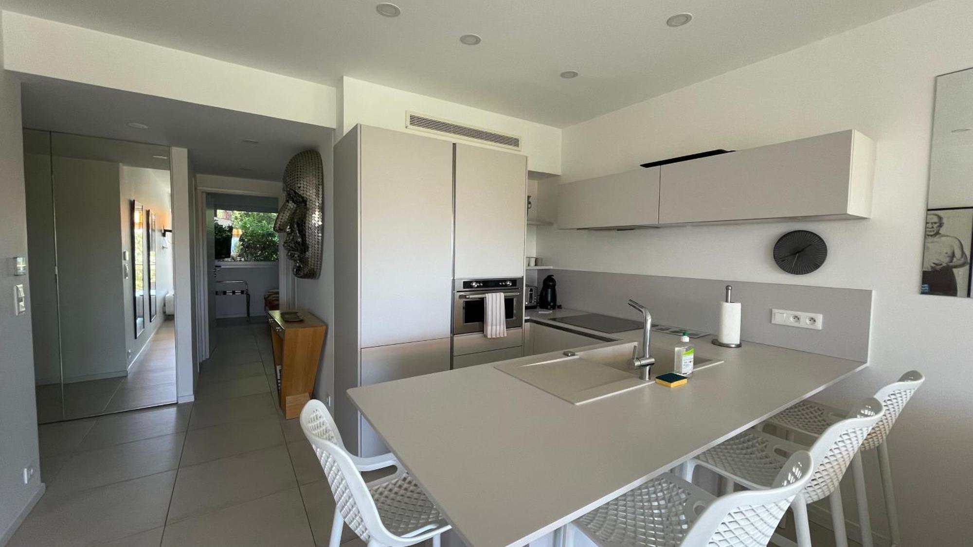 Appartement 2 Chambres Vue Mer Panoramique, Proche Croisette Cannes Vallauris Exteriör bild